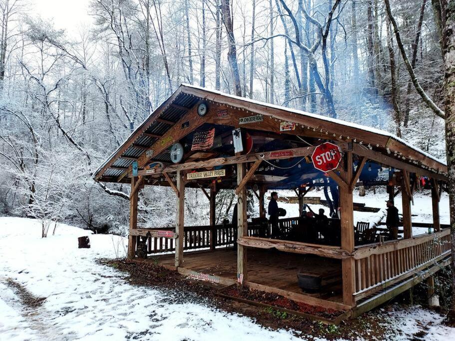 Mountain In Woods 3 Minutes To #13 Holiday home *